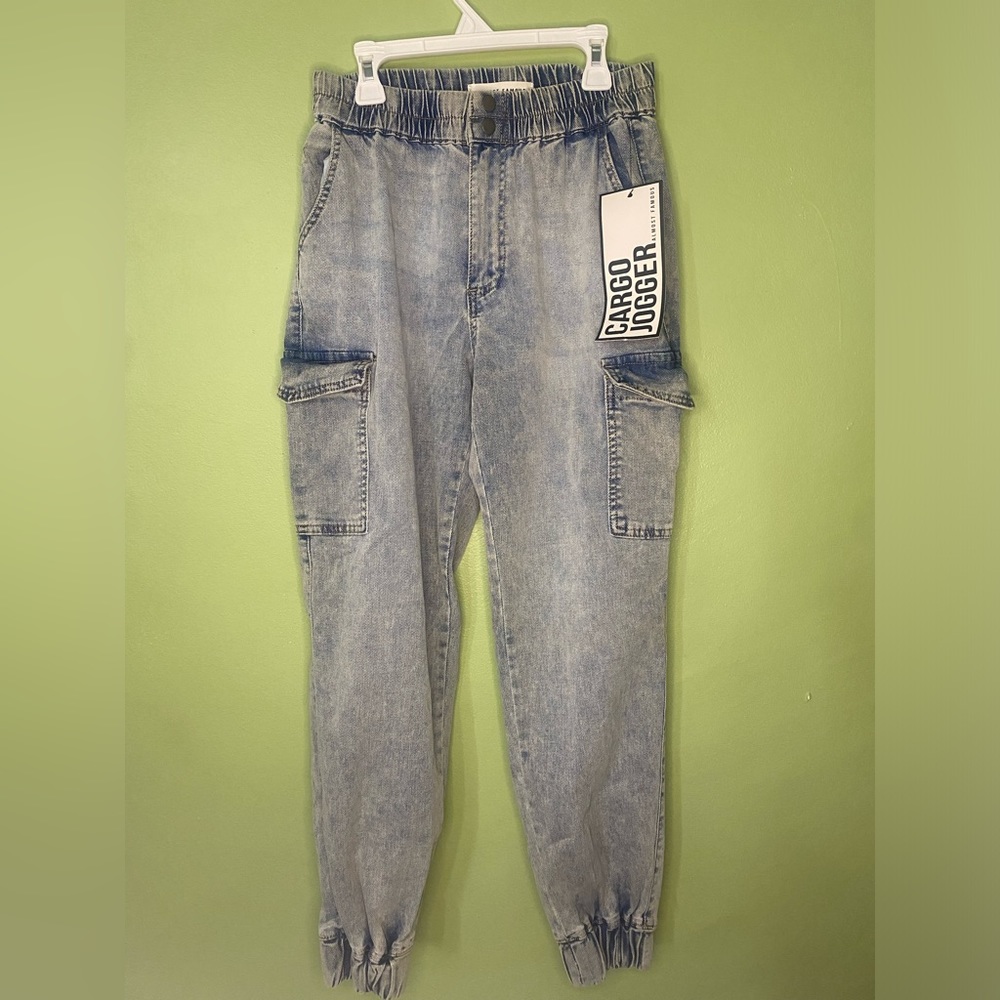 Women’s Cargo Jeans - BNWT
